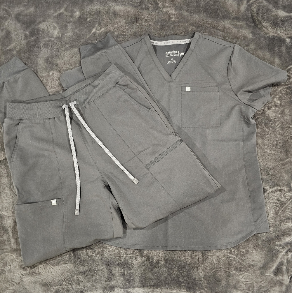 Fabletics Scrubs Set